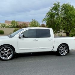 2009 Nissan Titan