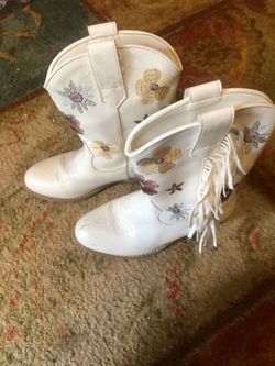 Girls size 1 cowgirl boots