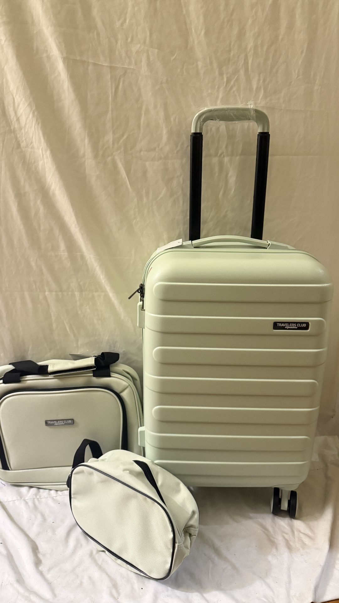 Travelers Club Carry On Luggage Mint Green Hardcase