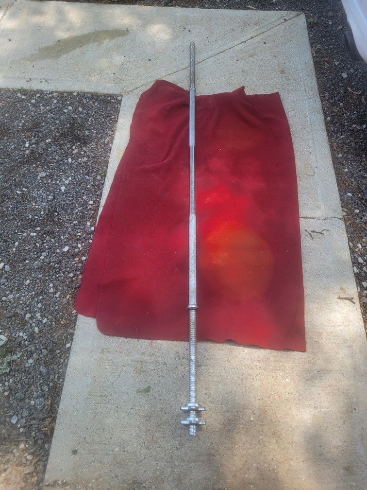 1" HOLE BARS. READ THE DESCRIPTION
EZ-CURL BAR.-30$
2-DUMBBELL HANDLES-25$. 6'STRAIGHT BAR-35$
11525 S HALSTED.dunkin Donuts/
7111.S WESTERN WALGR