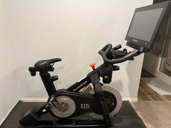 NordicTrack Commercial S22i Studio Cycle