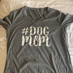 XL Women’s t Shirt #Dog mom