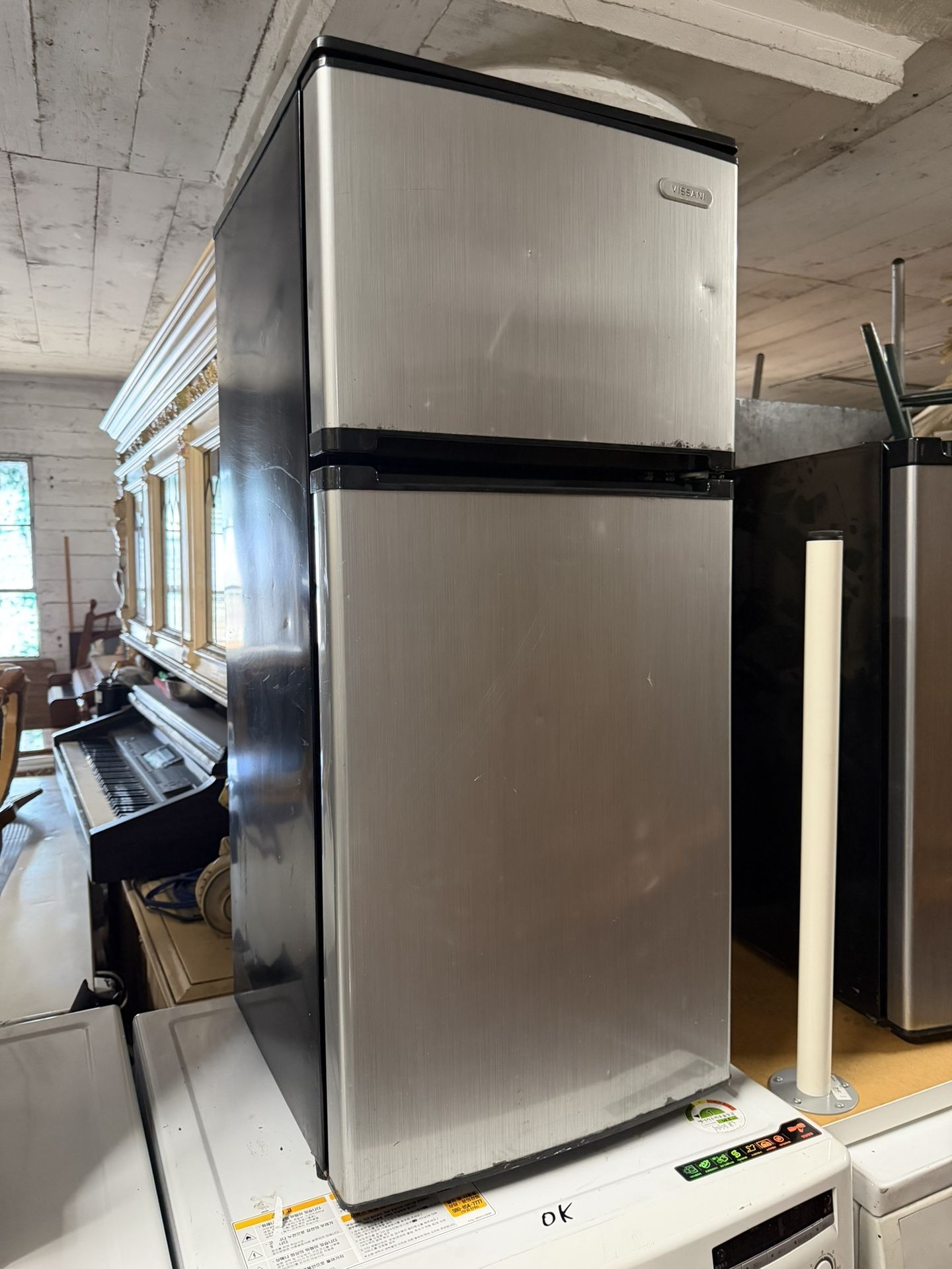 Used Vissani Mini Fridge Top Bottom Door