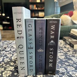 Fantasy Book Series: Red Queen  (Mixed Formats) by Victoria Aveyard