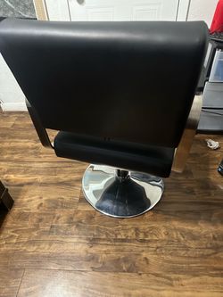 For Sale Salon Chair