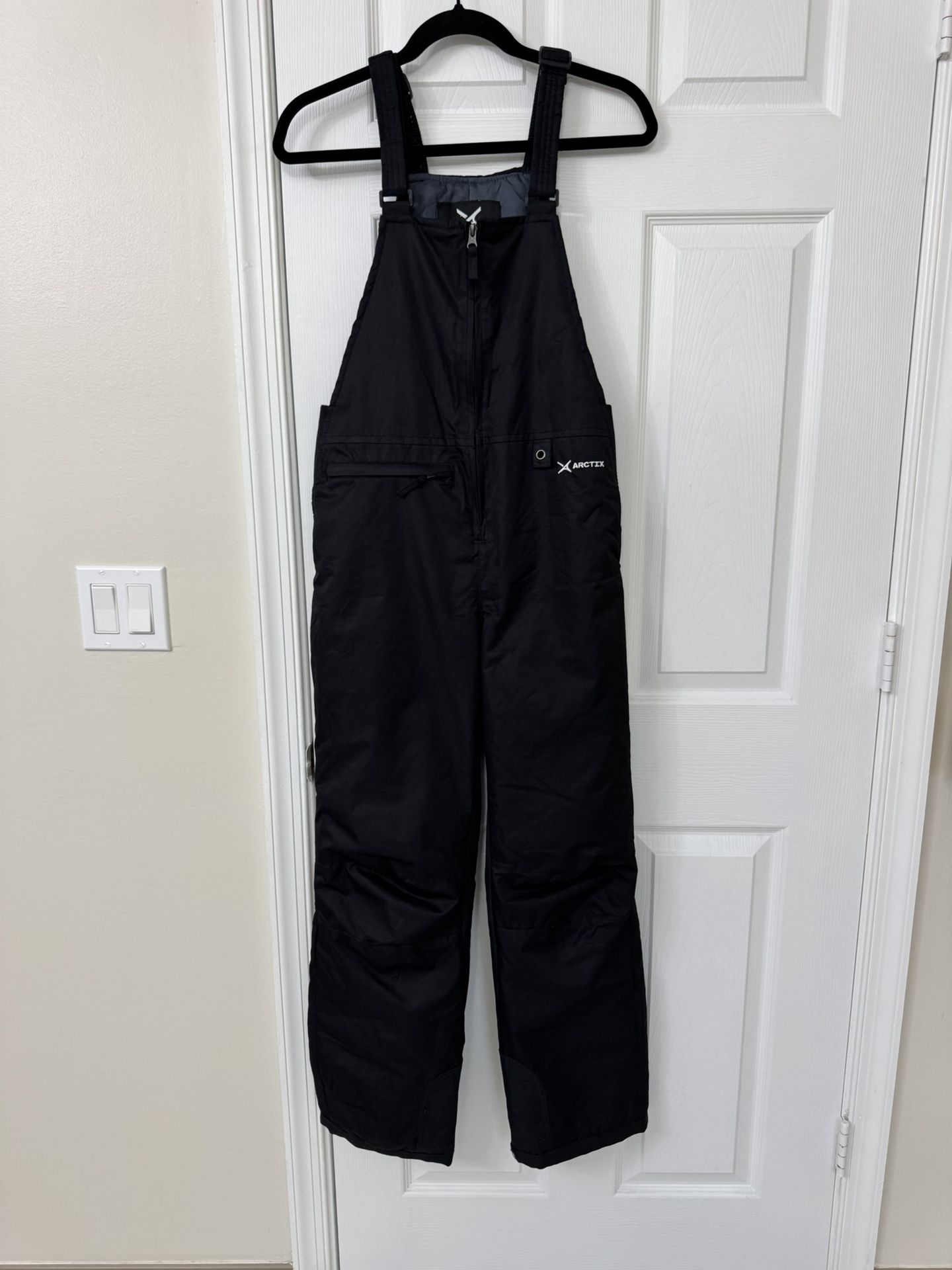 Kids Size Xl Arctix winter ski/snowboard bibs excellent condition located in Weston