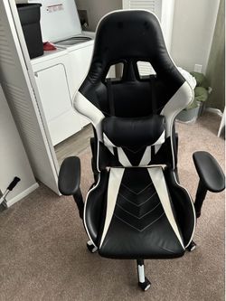 Gaming chair