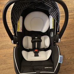 Graco Infant Car seat