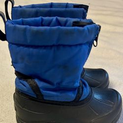 Toddler Boots ,size 6,7