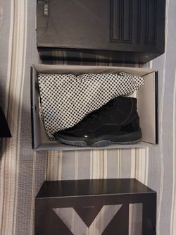 Cap And Gown Jordan 11