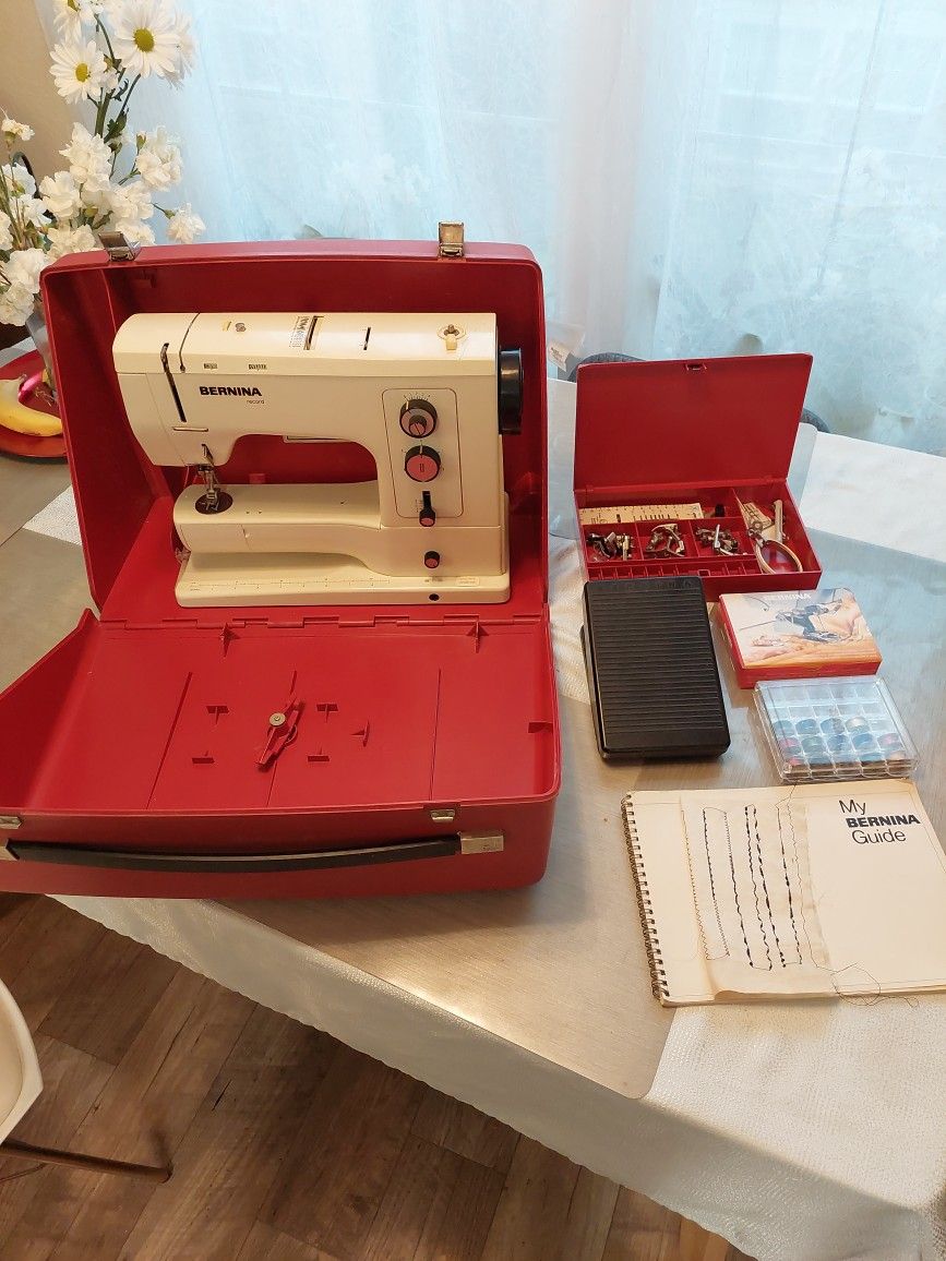 Vintage Bernina Record 830 Sewing Machine With Case And Accessories