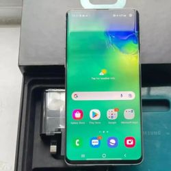Samsung Galaxy S10, Factory Unlocked,  Excellent Condition.  Like New 