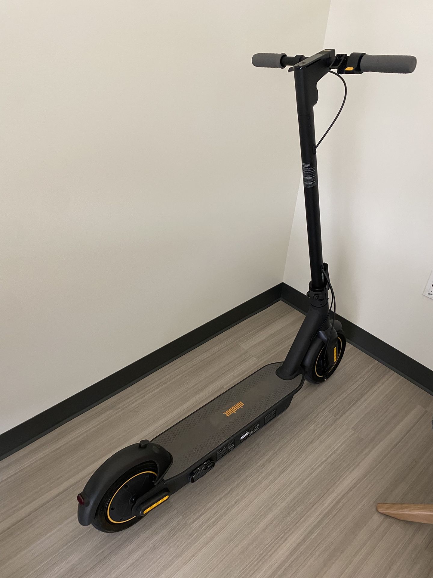 Segway Ninebot Electric Scooter G30P