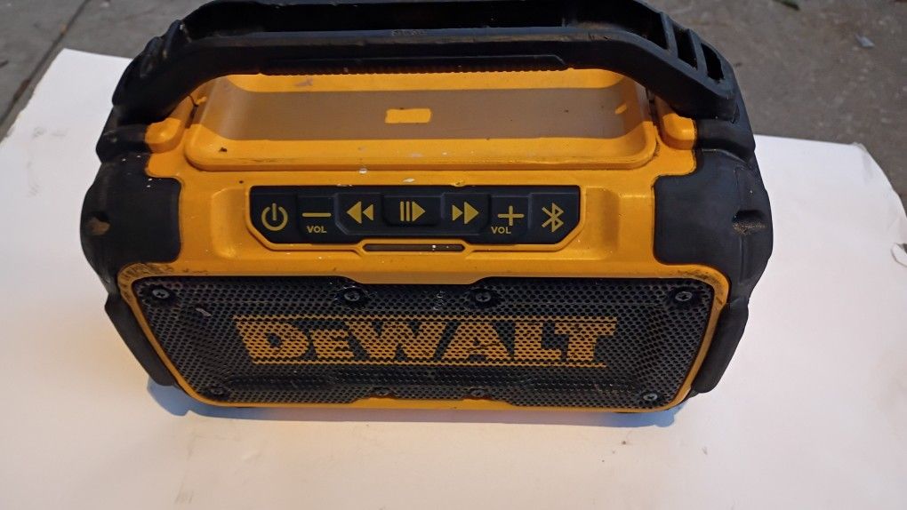 DeWalt Bluetooth Radio Speaker