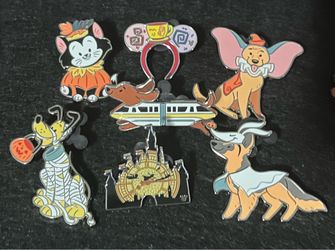 Diney pins
