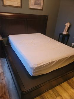 California King Size Mahogany Bed Frame