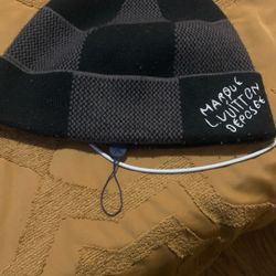 Lv Hat
