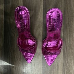 Women’s Metallica Pink New Heels Size 8