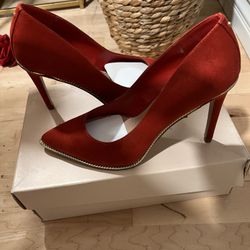 BCBGeneration Size 7 Red Velvet heels
