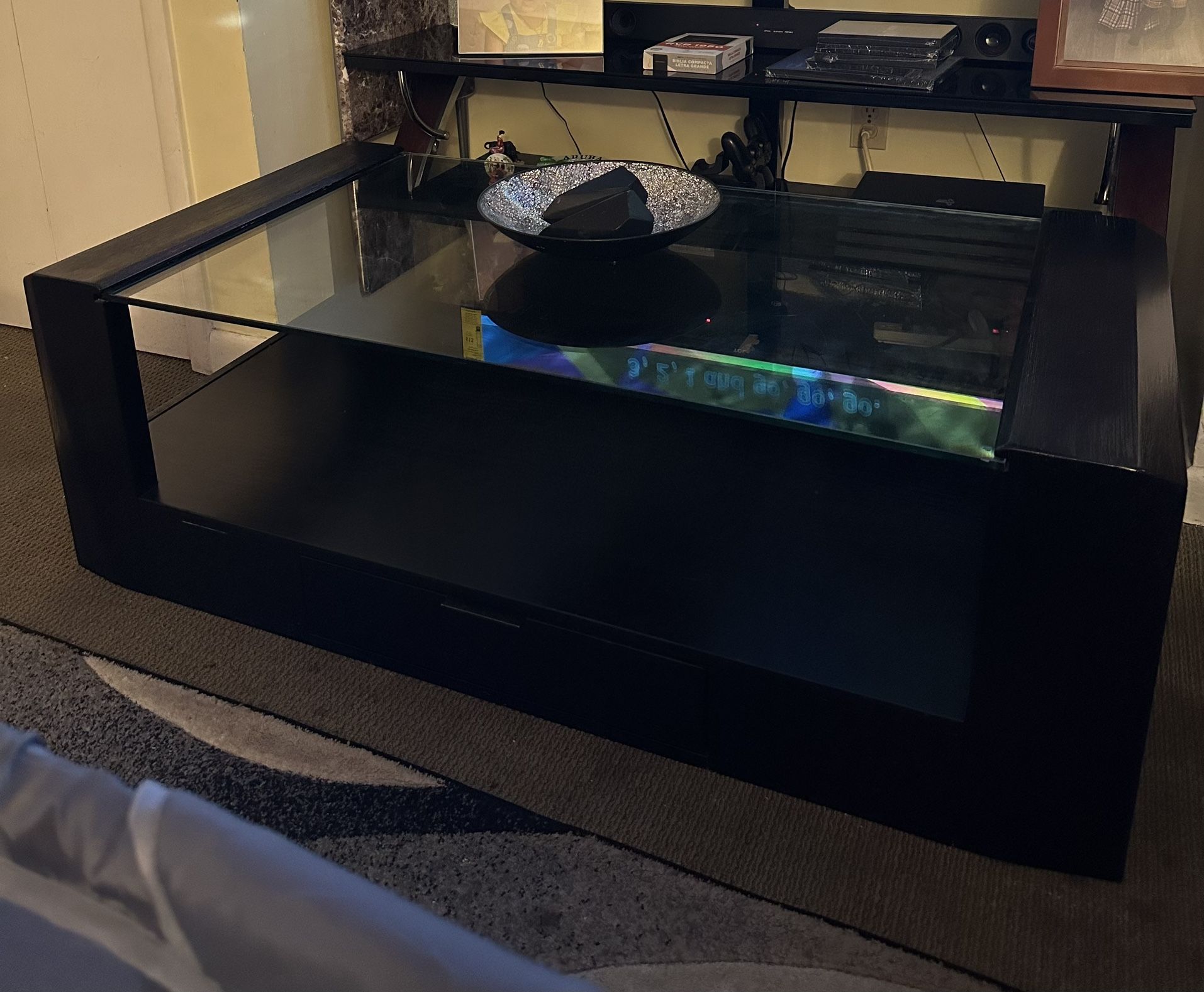 Living Room Table And End Table