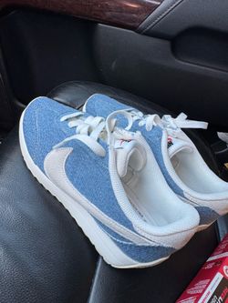 Nike Cortez woman’s 6