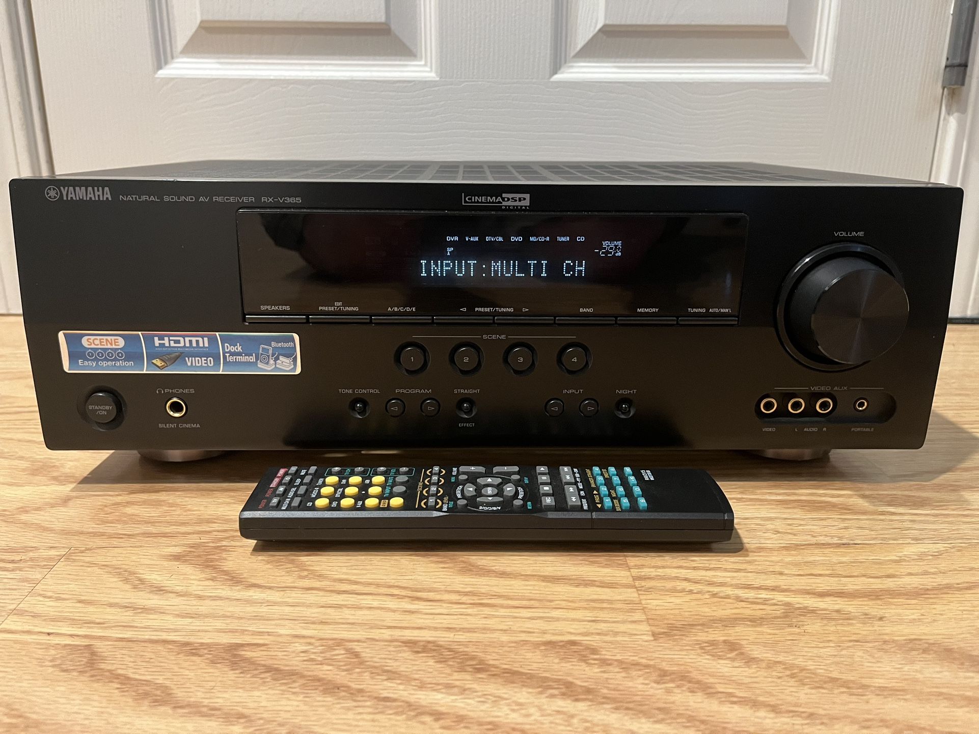 Yamaha RX-V365 HDMi AV Receiver W/Remote (Excellent Condition)