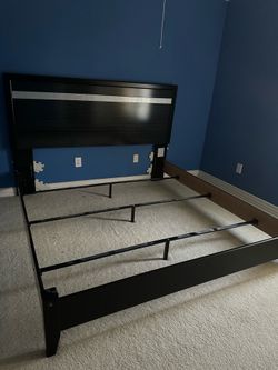 Complete King Size Bed Set – Frame, Mattress & Box Springs – $20
