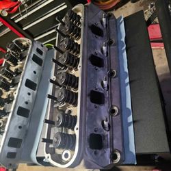 Edelbrock performance sbf 351w aluminum heads