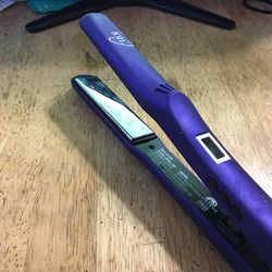 Ion Titanium Gator Flat Iron