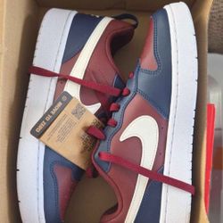 W7.5/6Y NIKE Court Borough 