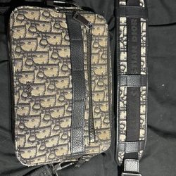 Christian Dior, Pre-Loved Safari Messenger Bag Oblique Canvas, Blue