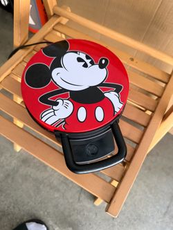 Waffle maker