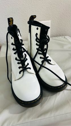 Dr. Martens women’s shoes