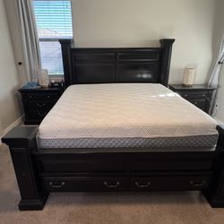 Bedroom Furniture Set