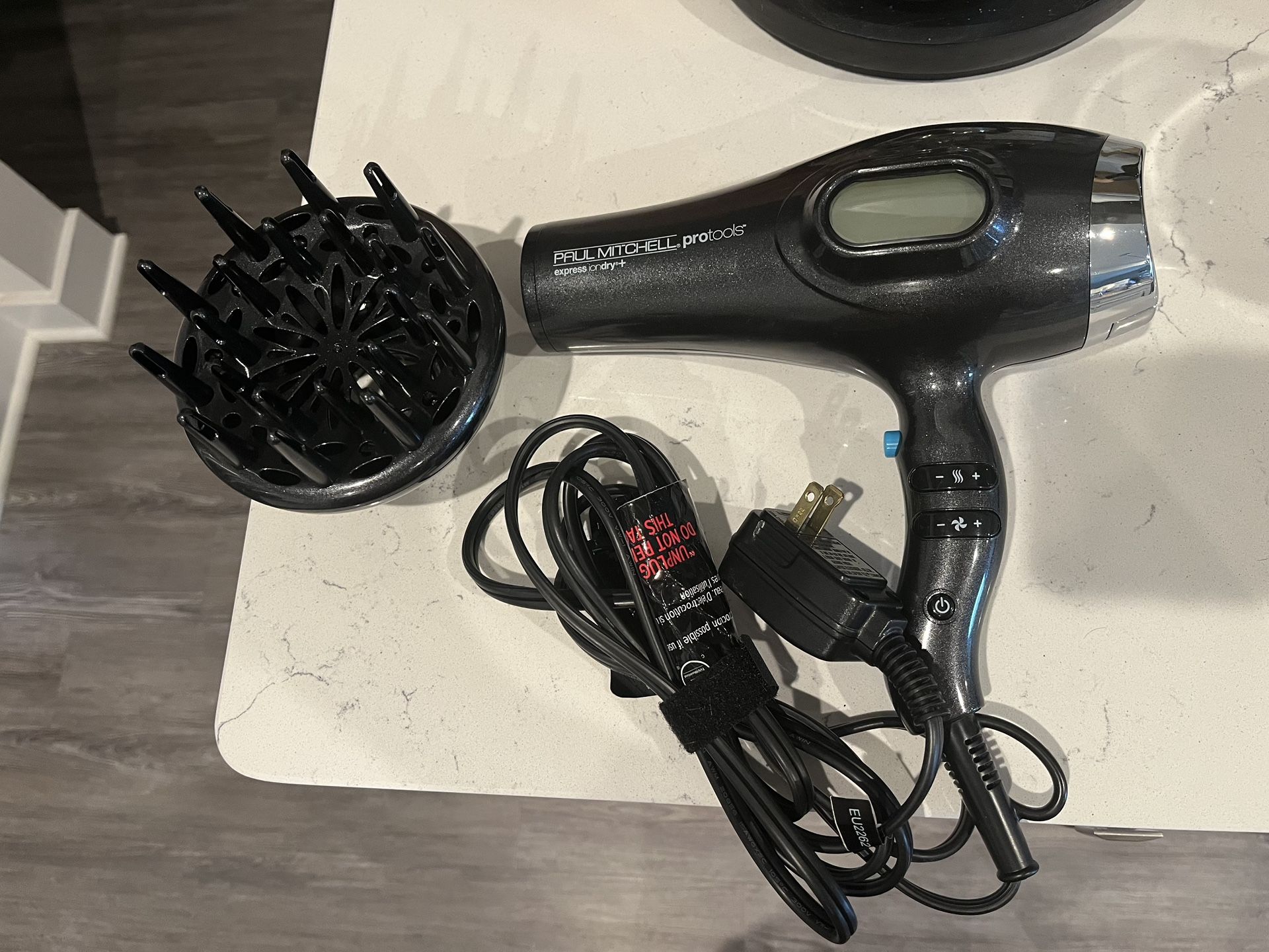 Paul Mitchell Pro Express Ion Dry +