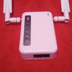 M106 Portable Wifi Router
