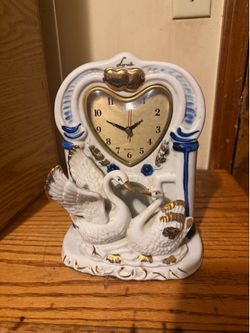 Vintage porcelain mantel clock