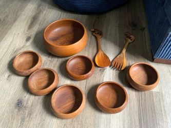 Beautiful Hand Carved Teak Salad Bowls!