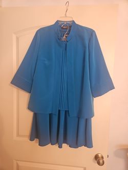Women outfit pieces from Adriana Papell size large.  $10