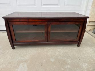📺 Solid Wood TV Console / Media Cabinet – $30