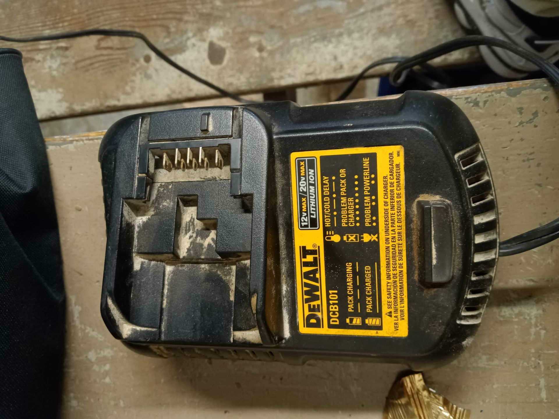DeWalt battery charger