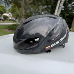 Oakley Aro 5