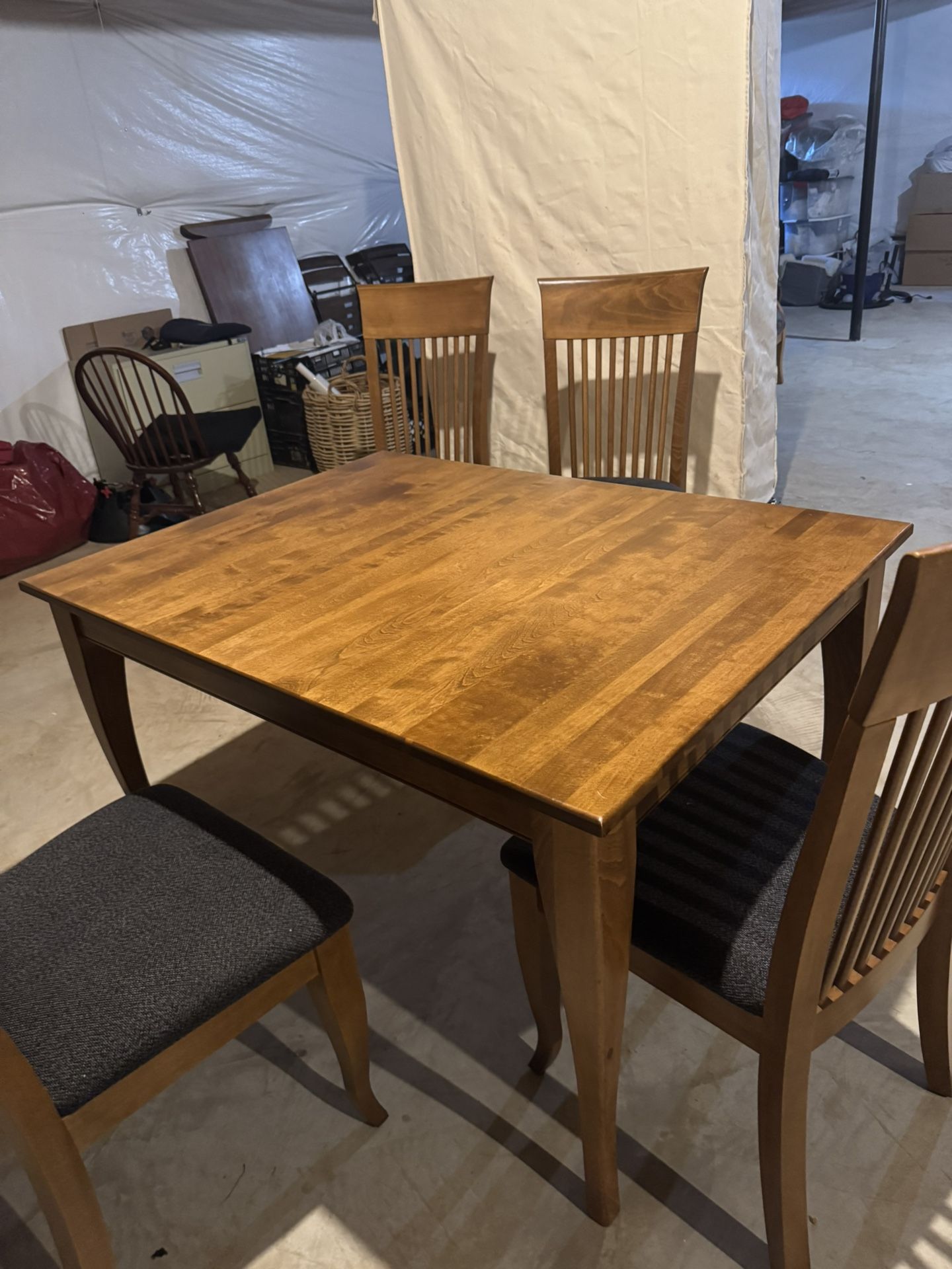 Rectangle Wood Top Leg Table With 4 Side Dining Chairs