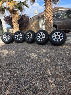 Rims and Tires 265/70r17 5 lug 5x5.5 for Ram...480$ cash for everything