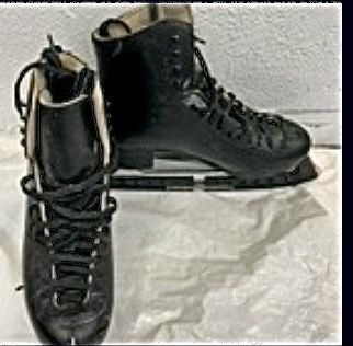 Jackson Custom Made Figure skates ( men’s 9 1/2 )