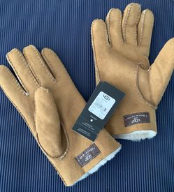 UGG Men’s Shearling Leather Gloves in Tan or Black