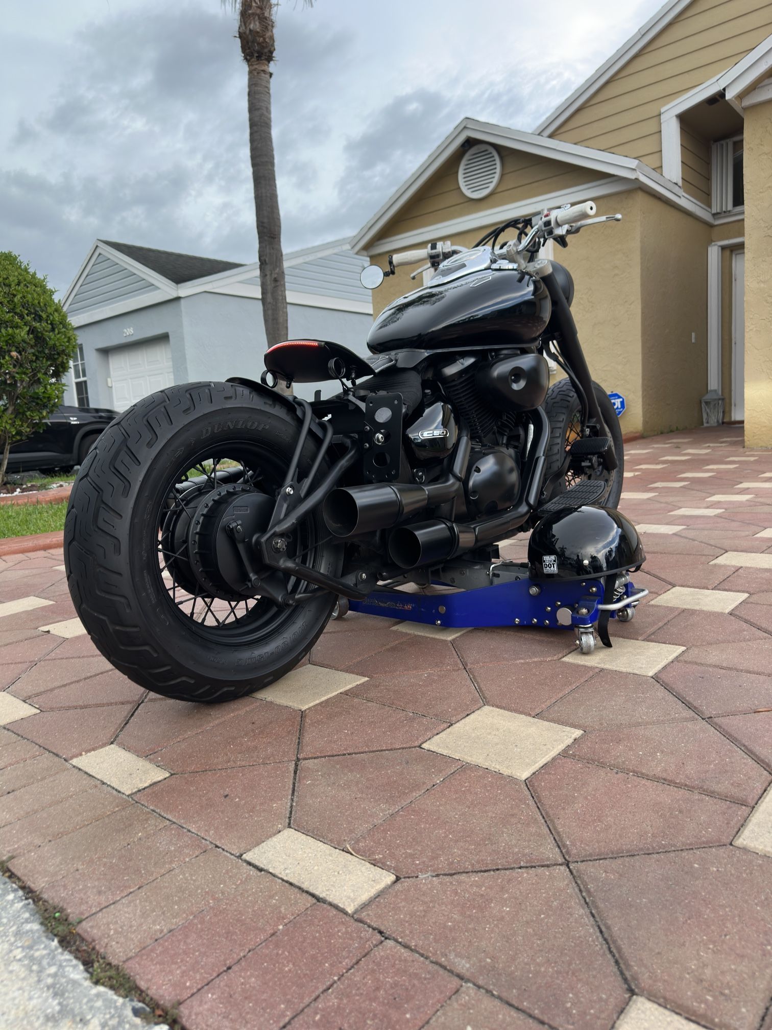 2006 Suzuki Boulevard C50 bobber