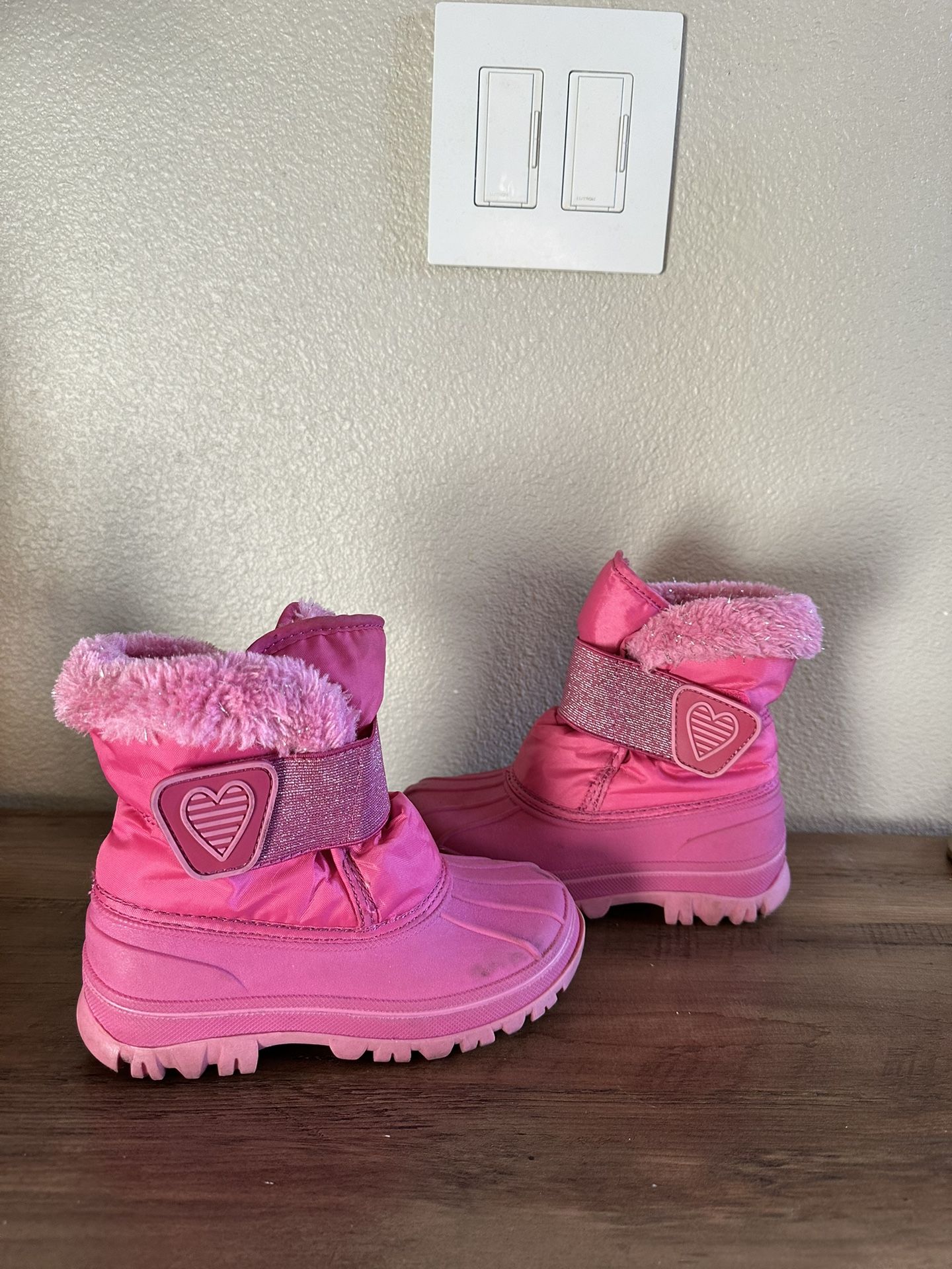 Cat & Jack Pink Girl Thermolite Boots Size 10