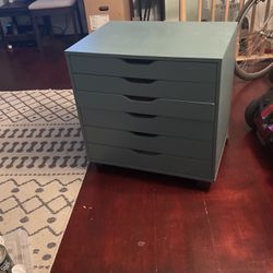  Filing Cabinet For Large Pictures, Plans Or Diagrams.