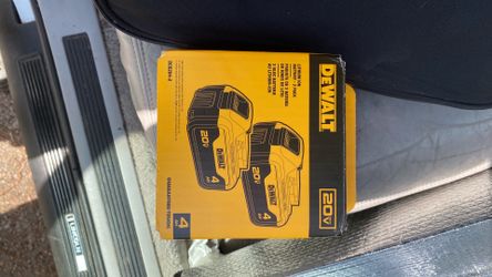 2 dewalt 20v 4ah batteries (new)